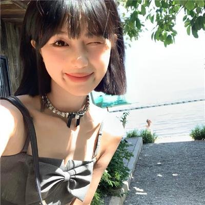 新闻线索 海报
