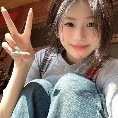 白色的女人 海报